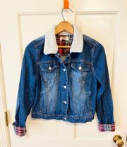 Lei Sherpa collar plaid lined denim trucker jacket