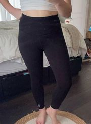 Lorna Jane Black Cropped Leggings