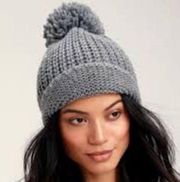 Lulus Lakewood GREY KNIT POM POM BEANIE PomPom Winter Hat Toboggan Chunky Gray