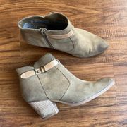 Anthropologie Seychelles heeled ankle boots size 8