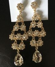 Ellen Tracy LONG Elegant Earrings Gold Crystals