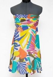 Alice + Olivia. Silk modern topical bandeau mini dress.