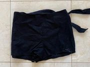 Socialite NWT $35 Black Tie Skort Sz L