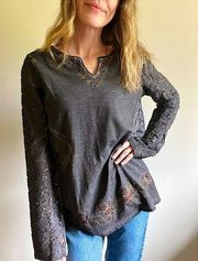 * Gimmicks by BKE Grey Lace Bell Long Sleeve Top