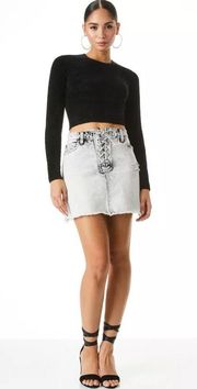 NWT HIGH RISE DENIM FRONT LACE UP SKIRT Verona White size 24