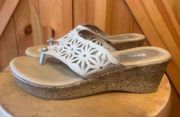 Spring Step Italy Flirtatious Flip Flop Wedge Sandals beige ￼Heel Size 39 us 8.5