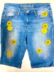 Hydraulic sunflower Jean shorts