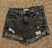 washed black jean shorts 