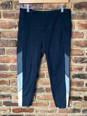 Reebok Black Color Block Gray Cropped Capri leggings Women's Size Large