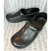 DANSKO  PROFESSIONAL  BLACK  LEATHER  SLIP-ON  CLOGS SIZE  EU 41 / US 10.5-11