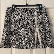 ARYEH Skorts size L brand new with tag so beautiful white and Black combination