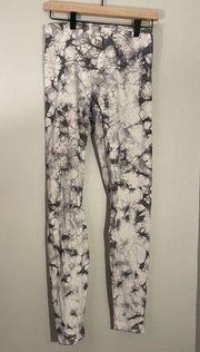 Athletica size 8 white and gray marble leggings - long length EUC