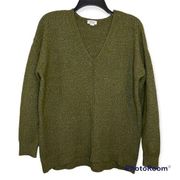 a.n.a . Dark Green V-Neck Long Sleeve Tunic Sweater Size Small
