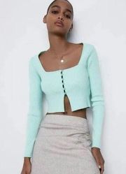 Zara Green Buttoned Crop Top