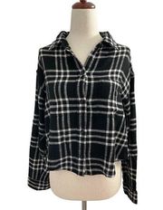 PINK Victoria's Secret Black Cropped Plaid Flannel Button Down Size Small #B2