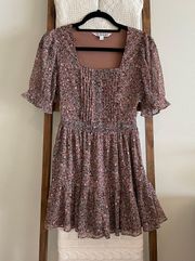 NWOT  neutral mauve patterned cap sleeve dress