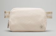 Everywhere Belt Bag 1L Wordmark White Opal