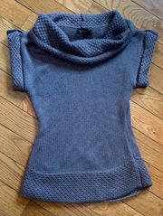 Nwt  Short Sleeved Sweater -Grey Size M