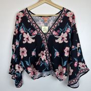 Flying Tomato Floral Boho Blouse Size Medium NWT Pink & Black