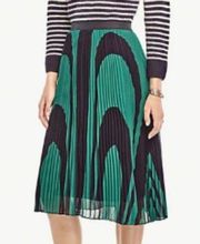 Ann Taylor Emerald Green & Navy Pleated Midi Skirt SZ 8