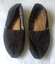 Toms  Black slip on flat shoes W7.5
