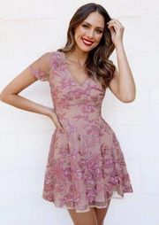 NWT TwoSisters the label SASKIA DRESS EMBROIDERY ROSE size 4‎