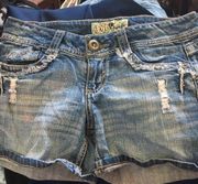 Junior jolt distressed shorts 7