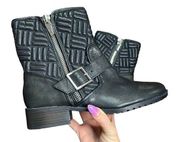 784-CALVIN KLEIN Black Rauline Quilted Boots