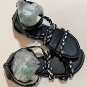 IF Darini International Fashion Black/Silver Back Zip Sandals 7M NWOB