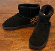 Serra Women’s Short Winter Booties Black Leopard Suede Slip On Snow Boots Size 7