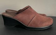 Clarks Women's Brown Leather Comfort Slip On Mules Made in Brazil Shoe Size 11