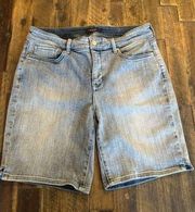 NYDJ denim jean Bermuda shorts size 10 light wash