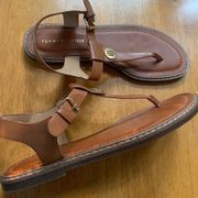 TOMMY Hilfiger Strappy Cognac Brown Everyday Flat Sandals Shoes, Size 9.5