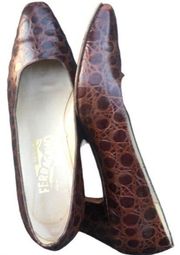 Vintage  Embossed Crocodile Brown Leather Low Heels 8M