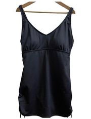 TYR Black Solid V-Neck Chlorine Resistant Sheath One Piece Swimsuit Plus Size 18