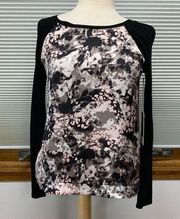 Jennifer Lopez NWT black patterned long sleeve top Size XS