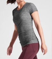 Athleta  Speedlight Seamless Short Sleeve Tee Shirt Top Norwegian Grey Medium