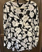 Black & White Rachel Roy Women’s XL Feather Blouse with Loose Cut and Hem Line