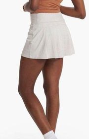 VUORI Halo Performance Skirt in Salt Heather L