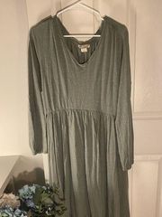 Green Long Sleeved Maxi Dress