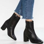 Topshop new in box eliesse high ankle boot