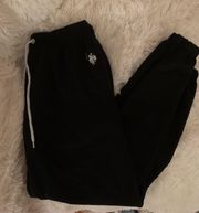 black sweatpants