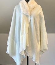 Fur collar cream womens cozy wrap NWT