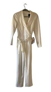 NWT Adrianna papell Women's White Tuxedo Jumpsuit With Satin collar size 4