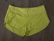 Speed Up Low-Rise Shorts 2.5”