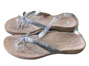 VIONIC Toe post croc embossed silver Bella flip flop comfort sandals