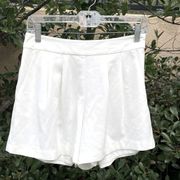Crosby by Mollie Burch Women's High Waisted Shorts Size Small White Pleated. EUC