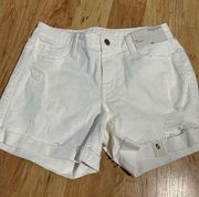 White jean shorts size 5