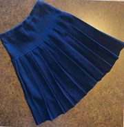 Evan Picone Pleated Sweater Skirt in navy - size medium