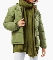 NWT WeWoreWhat Snap-Off Sleeve Puffer Jacket